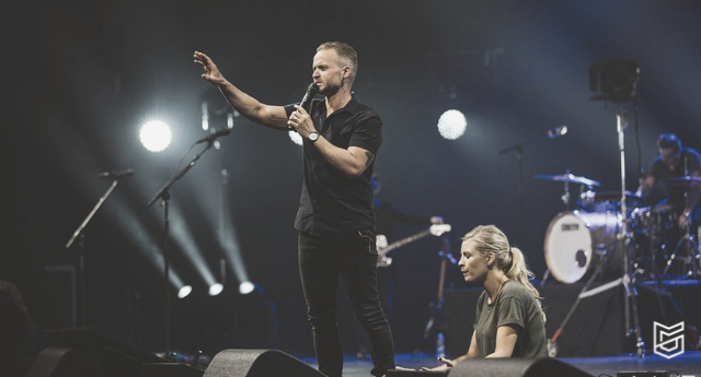 Bethel Music's Brian Johnson shares how the panic and anxiety of his early life―panic he’d thought he’d beaten―came back to haunt him. After experiencing debilitating anxiety attacks from the age of seven into his early adult years, Brian learned what it took to finally push the panic away. And that’s exactly what you’re going to learn today.